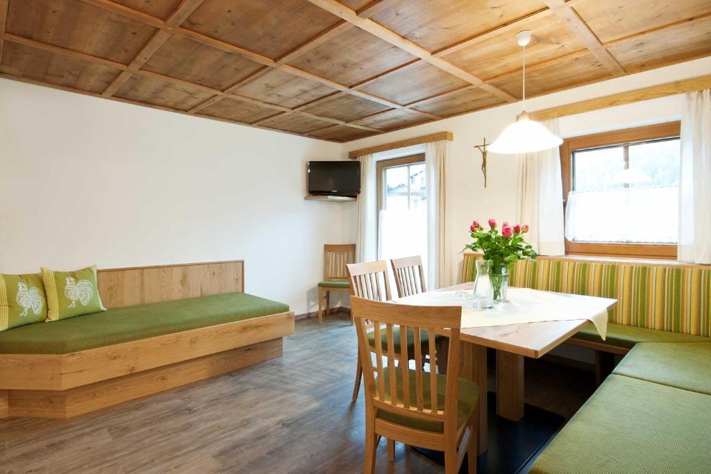 Landhaus Taurer Kals-am Großglockner Szoba fotó